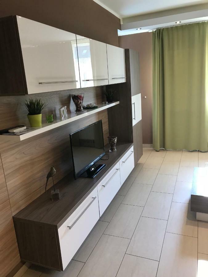 Ferienwohnung Platina Apartman Sárvár Exterior foto